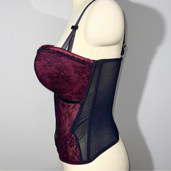 Masquerade Antoinette Basque, Ruby & Black, size 34D - never used ( no tag) - Picture 2 of 6